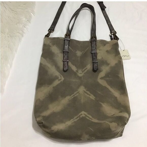 Free People We The Free Leather Take Me Away Tote Crossbody Bag New With Tag - Picture 3 of 16